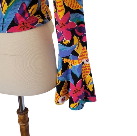 Judy Knapp 80's Mod Floral Crop Flutter  Sleeve Babydoll Top - Picture 6 of 7